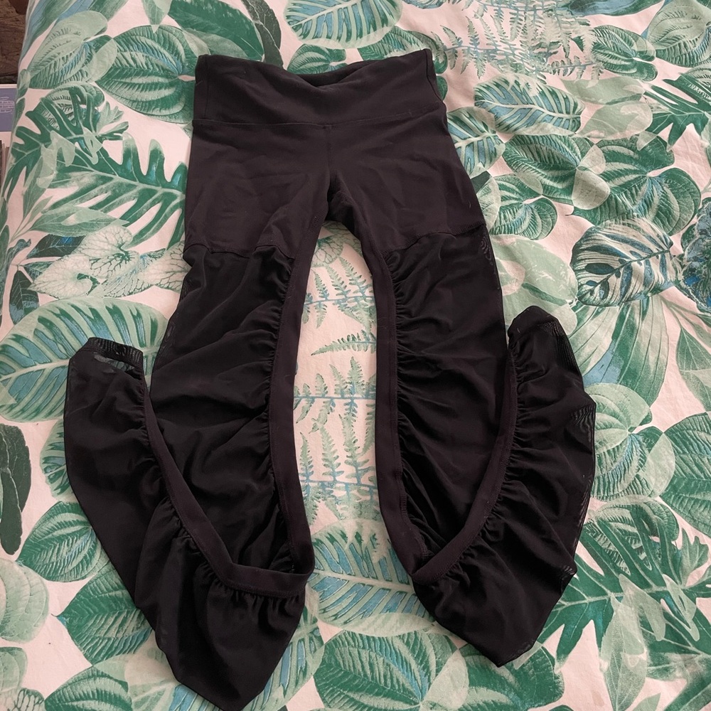 Alo Yoga Mesh Goddess Leggings